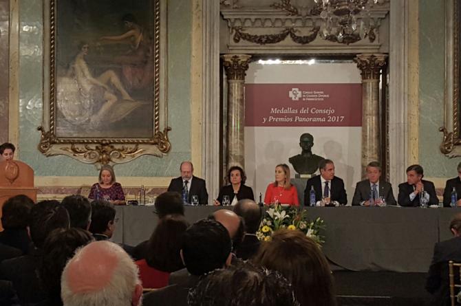 Entrega de medallas y premios Panorama del Consejo General de Farmacéuticos